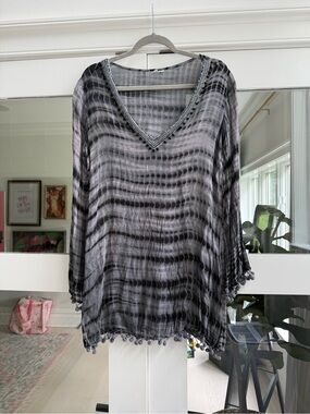 Debbie Katz - Black & Gray Tie-Dye V-Neck Tunic with Beaded Trim